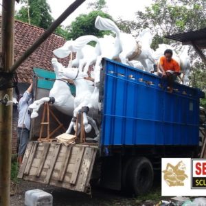 Kelik Studio Semar Mesem Pengiriman Patung Fiber Magelang Fungsi Dari Patung